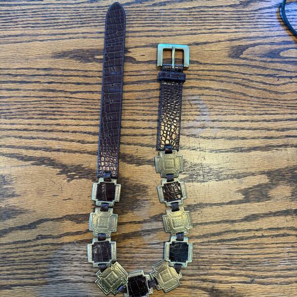 Vintage 1980s Brown Embossed Leather Gold Hardware Waist Belt Boho Chic Italian